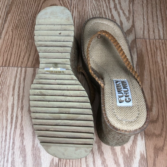 FUNKY CHUNKY Dark Tan Woven Platform Sandals - Picture 9 of 10